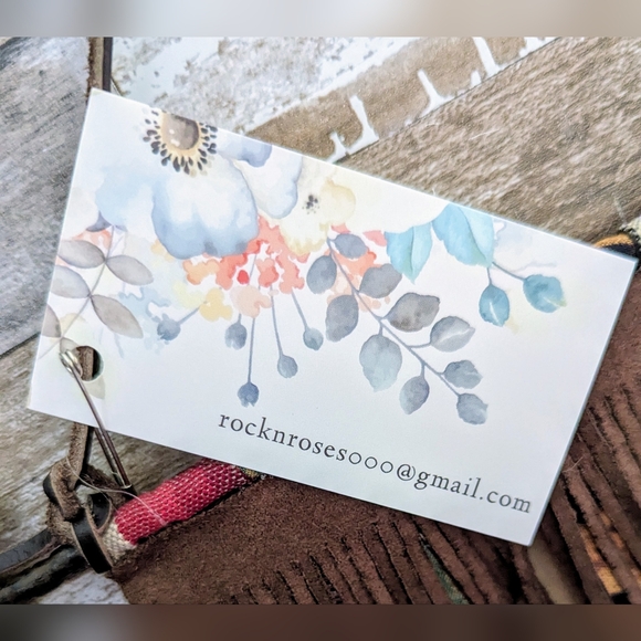 NWT Handcrafted Rustic Boho Western Metal Arrow With Multi Colored Trim - Picture 5 of 7